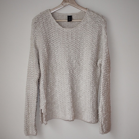 Me to We sweater size medium - Picture 2 of 5